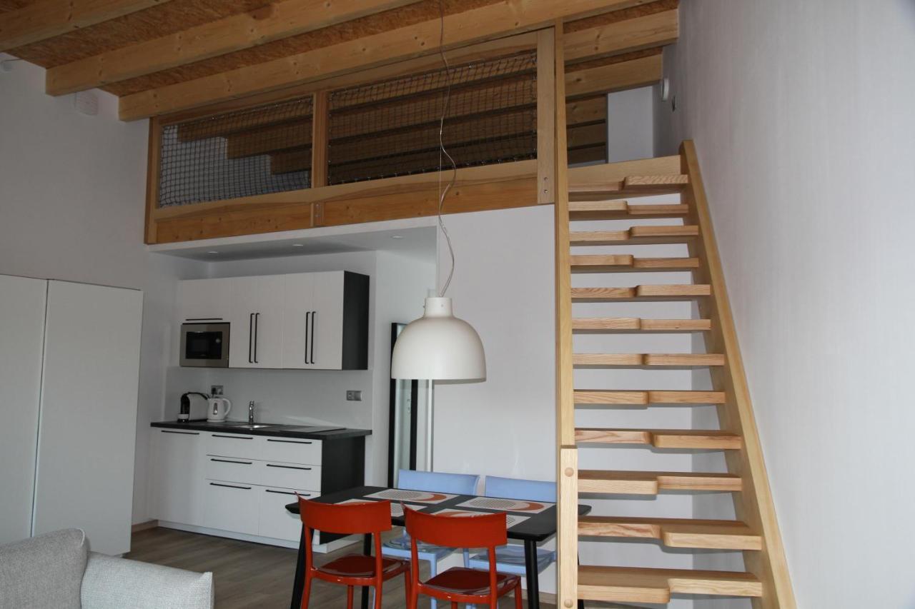 Apartmany Hluboka Nad Vltavou S Vyhledem Na Zamek Luaran gambar