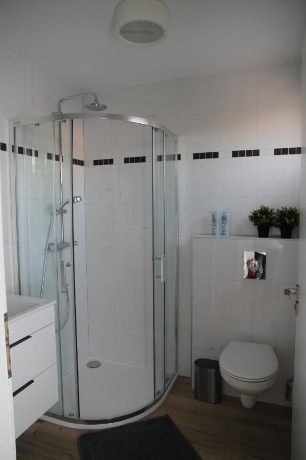 Apartmany Hluboka Nad Vltavou S Vyhledem Na Zamek Luaran gambar